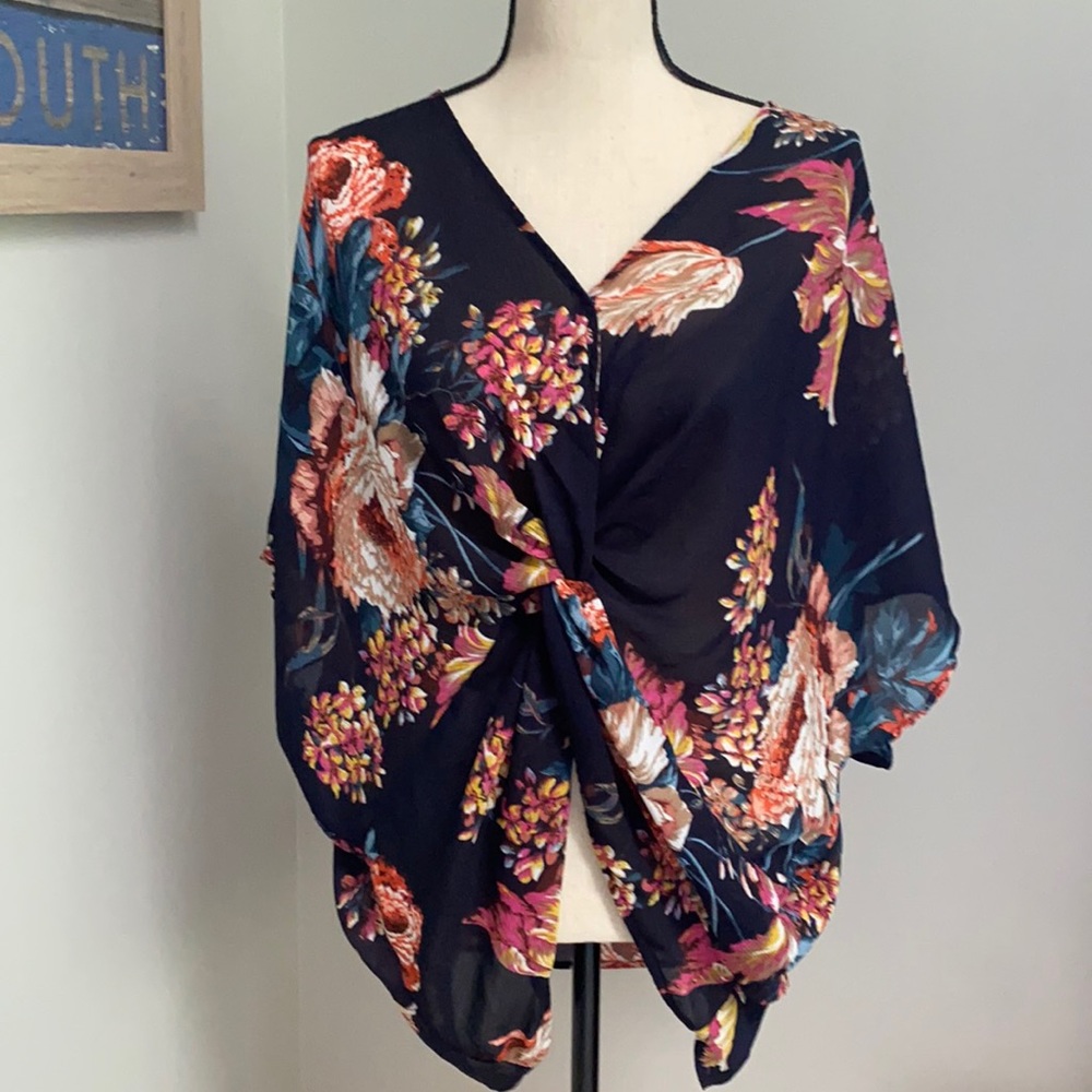 Twist front top